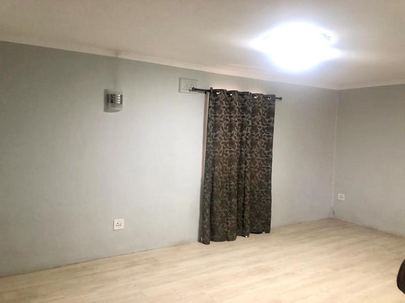 6 Bedroom Property for Sale in Belhar Western Cape